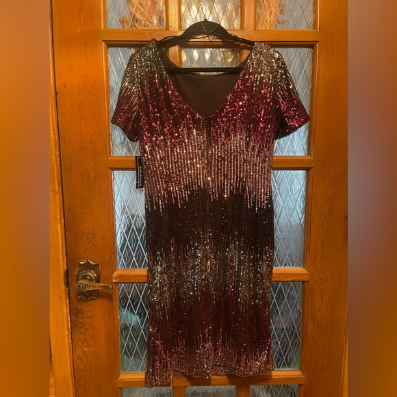 ***SOLD***
BNWT Sequin Dress - Picture 2 of 2